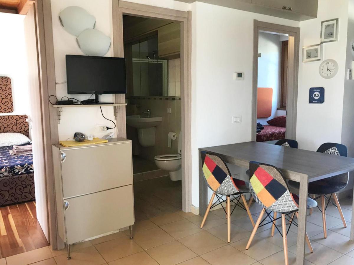 Luxury Apartments - Le Fate - Residence With Pool 马内尔巴 外观 照片