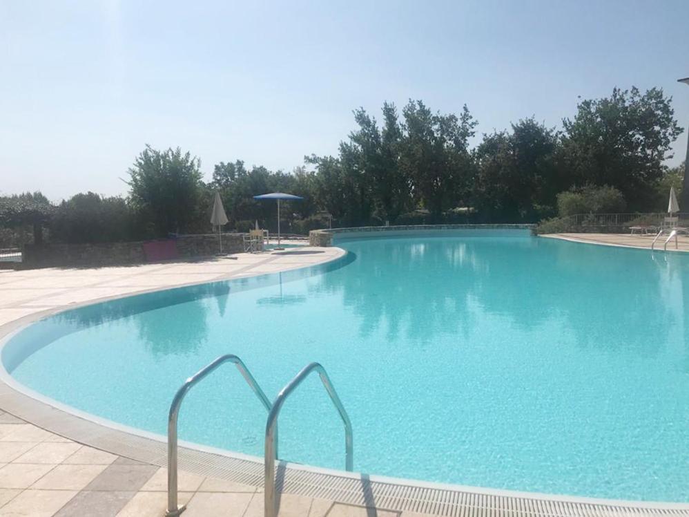 Luxury Apartments - Le Fate - Residence With Pool 马内尔巴 外观 照片