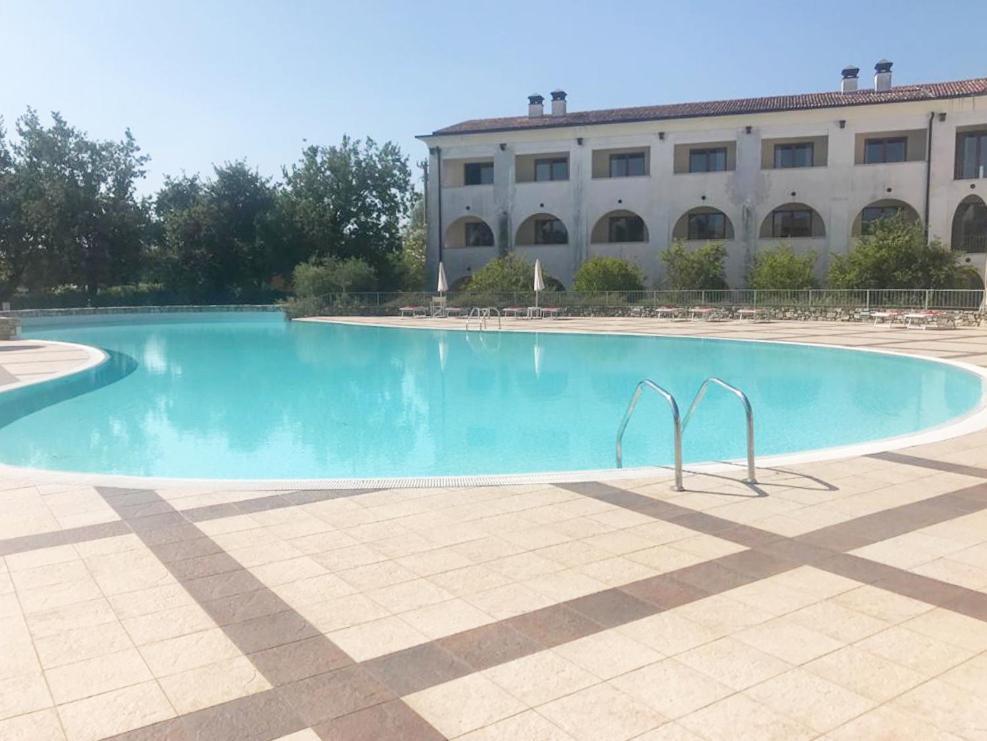 Luxury Apartments - Le Fate - Residence With Pool 马内尔巴 外观 照片